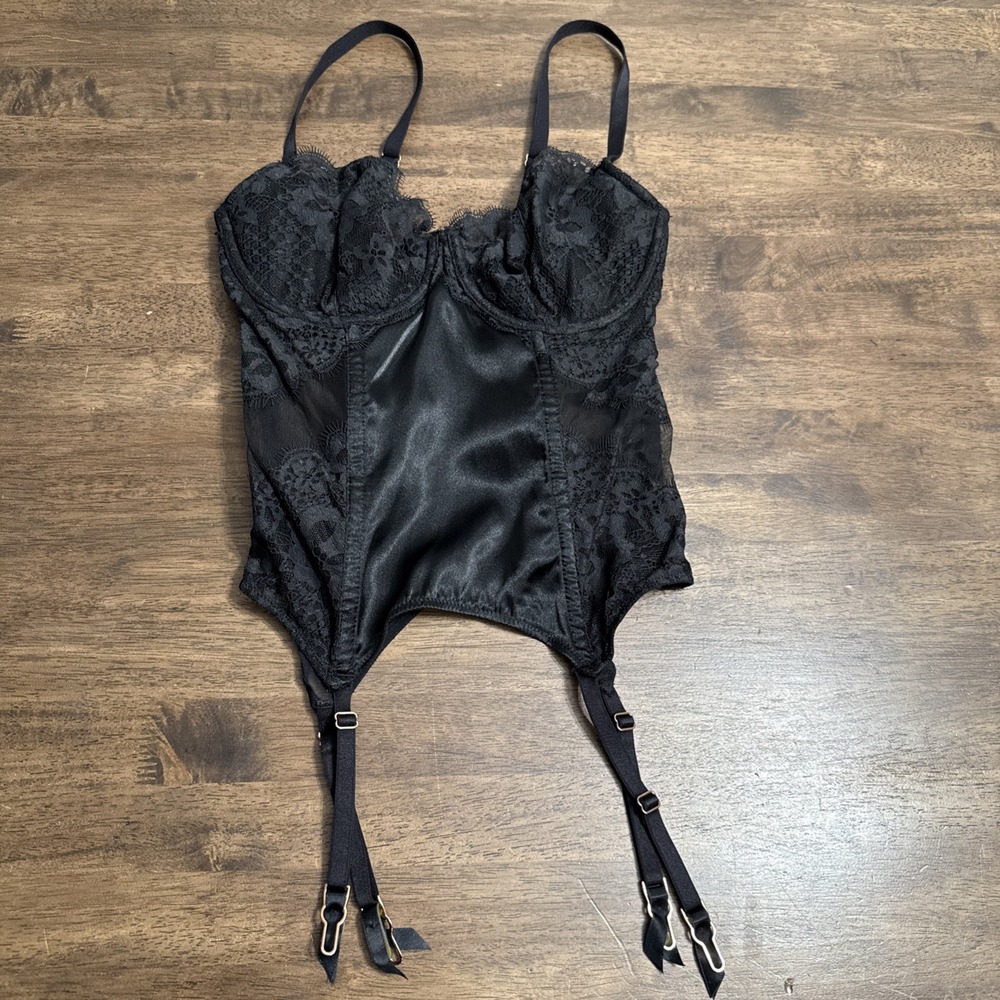 Victoria's Secret Black Lace Bone Corset Bustier Lingerie Top Victoria 34D